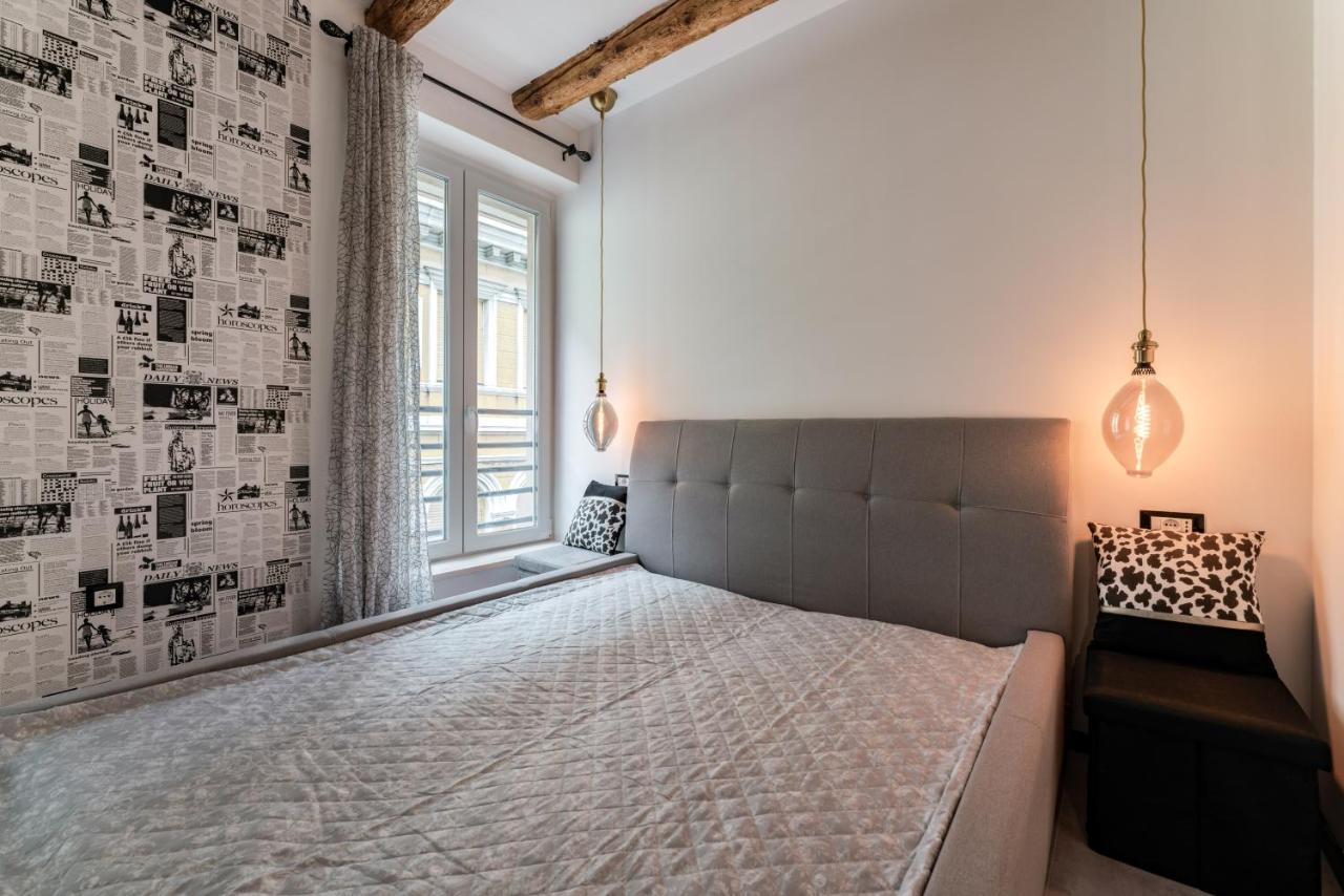 Black & White Apartments Rijeka Exterior photo